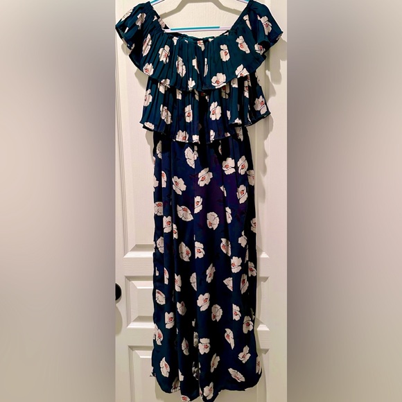 Anthropologie|J.O.A. Malik Magnolia Off Shoulder Tiered Bodice Juniper Jumpsuit - Picture 7 of 7